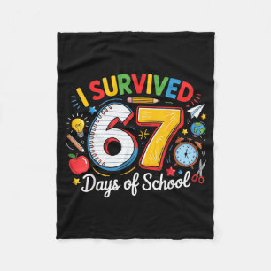 Jag överlevde 67 dagar i skolan Roligt 6 7 Meme Lä Fleecefilt