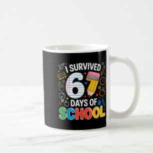 Jag överlevde 67 dagar i skolan Roligt meme lärare Kaffemugg