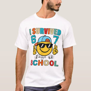 Jag överlevde 67 skoldagar Rolig 67 meme student T Shirt