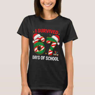 Jag överlevde 67 skoldagar Roligt julpresent T Shirt