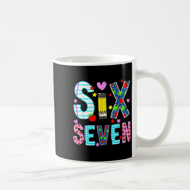 Jag överlevde 67 skoldagar Roligt meme lärare Kaffemugg (Höger)
