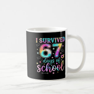 Jag överlevde 67 skoldagar Roligt meme lärare Kaffemugg
