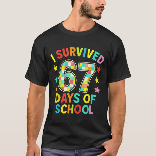 Jag överlevde 67 skoldagar Six Seven Meme Kidste T Shirt (Framsida)