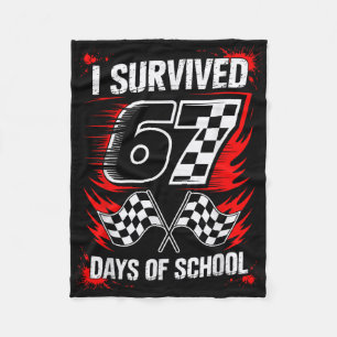 Jag överlevde 67 skoldagar Six Seven Meme Racing Fleecefilt