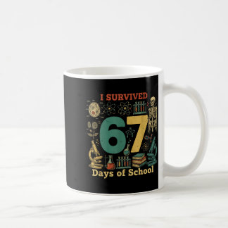 Jag överlevde 67 skoldagar Vintage 67 Meme Vetensk Kaffemugg