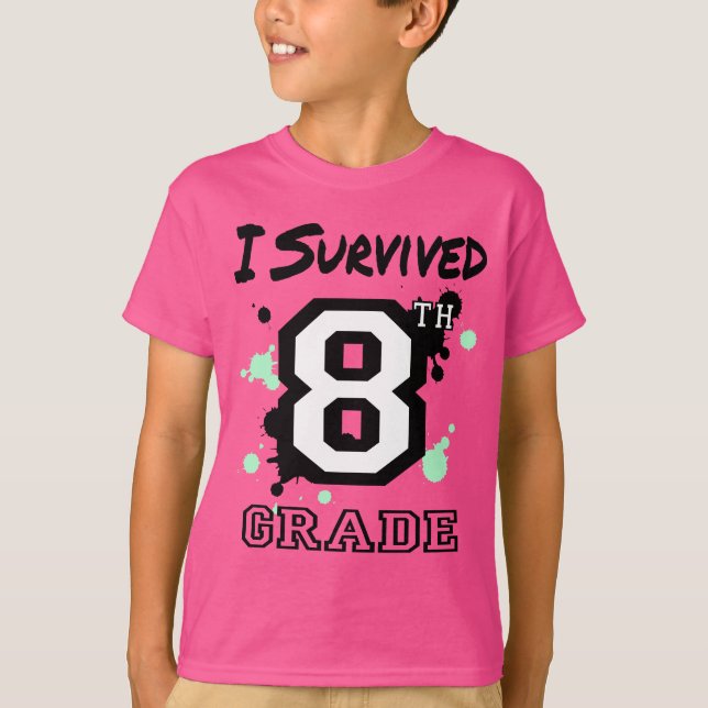 Jag Överlevde åttonde Klass T Shirt (Framsida)