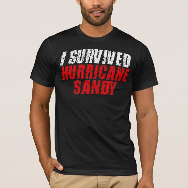 Jag överlevde den sandiga bekymrade T-tröja för Tee (Framsida)