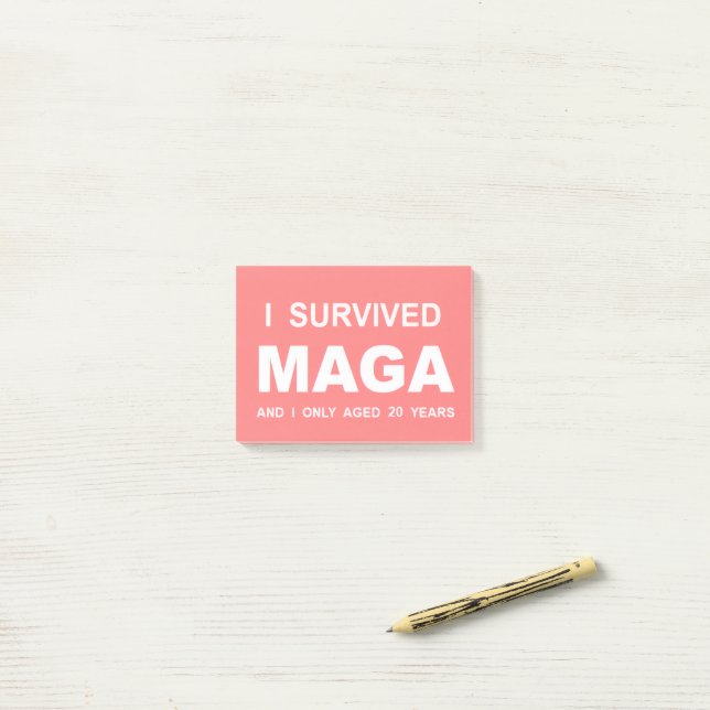 Jag överlevde MAGA  Post-it Block (On Desk)