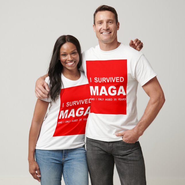 Jag överlevde MAGA T Shirt (Unisex)