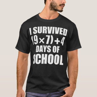 Jag överlevde matteekvation 67 skoldagar t shirt