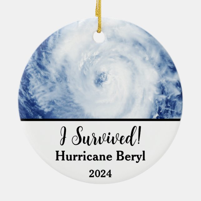 Jag Överlevde! Orkanen Beryl 2024 Julgransprydnad Keramik (Baksidan)