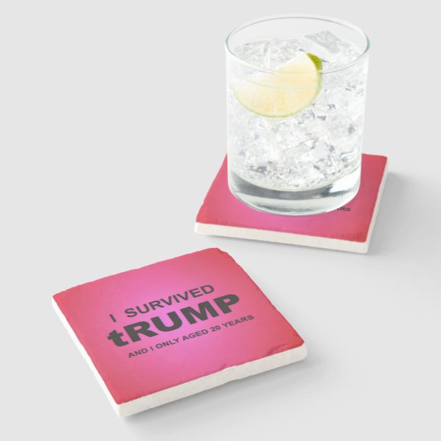 Jag överlevde tRUMP Stenunderlägg (Sidan)