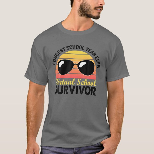 Jag Överlevt Virtuellare skolåret 2021 T Shirt (Framsida)