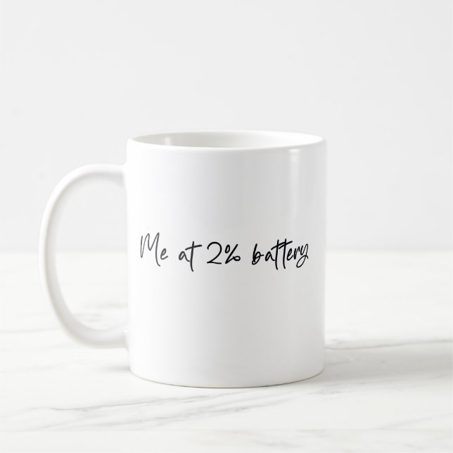 Jag på 2 procents batteri kaffemugg (Vänster)