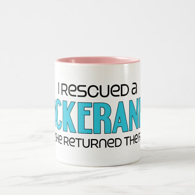 Jag räddade Cockeranian (en kvinnlig) hundadoption Två-Tonad Mugg (Center)