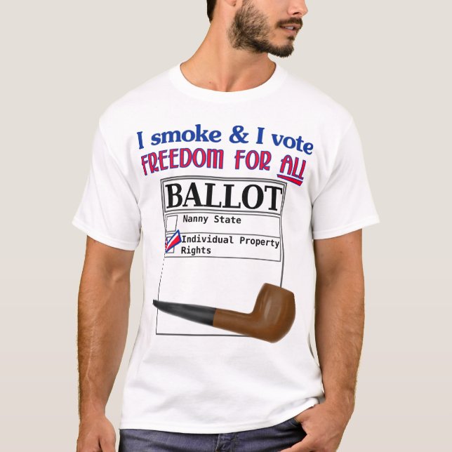 Jag röker, och jag röstar - individegendomsrätter tee shirt (Framsida)