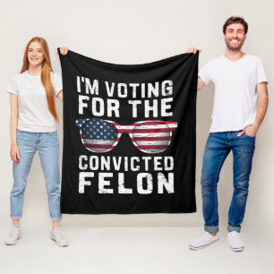 Jag Röstar På Den Dömde Feloniten Pro Trump 2024 Fleecefilt