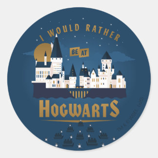 Jag skulle hellre vara på HOGWARTS™ abstrakt båttu Runt Klistermärke