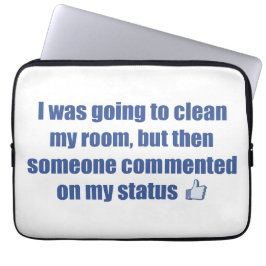 Jag skulle precis städa mitt rum, men.... laptop sleeve
