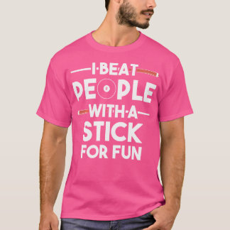 Jag slår folk med ett stift för Roligt Snooker Bas T Shirt