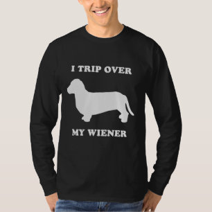 Jag snubblar över min wiener t-shirt