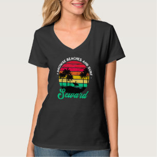 Jag söker stränder och Surfa Seward Surfing Alaska T Shirt