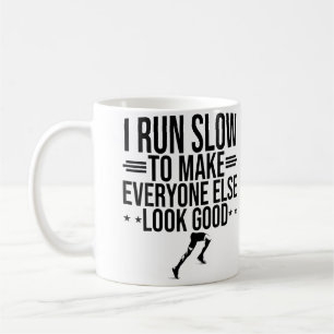 Jag springer långsamt för att få alla andra att se kaffemugg