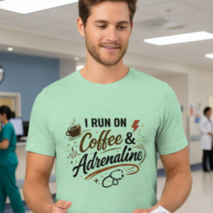 Jag springer på kaffe och adrenalin Herrar Sjukskö T Shirt