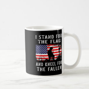 Jag står för Flagga och Kneel för fallenen - Kaffemugg