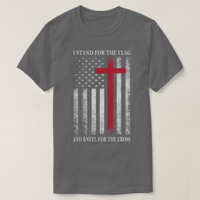 Jag står för Flagga och Kneel för Kor Shirt T (Design framsida)