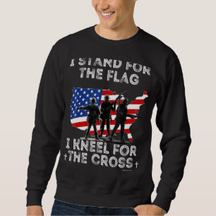 Jag står för flaggan jag knäar för korset lång ärmad tröja
