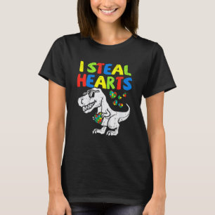 Jag Stjäl Hjärtan Trex Dinosaurium Autism Medveten T Shirt