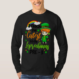 Jag studerar de närmaste Leprechaunsarna i St Patr T Shirt