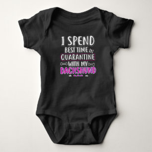 Jag tillbringar bäst tid i karantän med min dock t shirt
