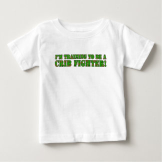 Jag tränar att bli en kribbekämpningsläger t-shirt