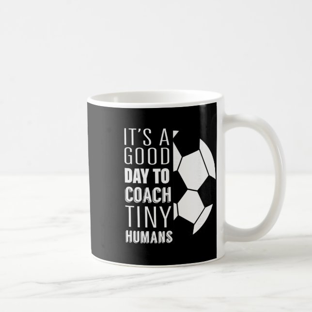 Jag Tränar Små Människor Rolig Fotbollstränare Utb Kaffemugg (Höger)