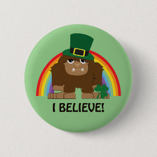 Jag tror! Leprechaun Bigfoot Knapp