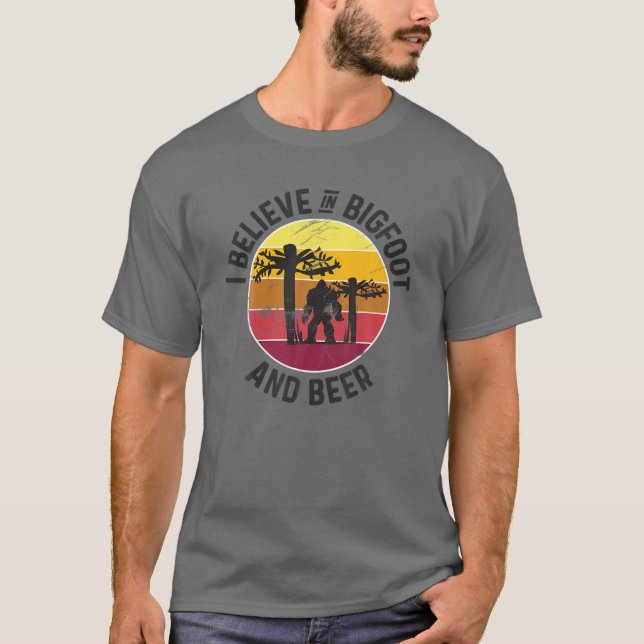 Jag tror på Bigfoot T Shirt (Framsida)