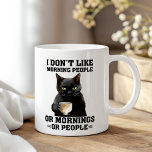 Jag tycker inte om morgonfolk, Sarcastic Black Cat Kaffemugg<br><div class="desc">Uttryck dina sanna känslor för tidigt förmiddagar med "Jag gillar inte morgonfolkets sarkafékkaffe Mugg". Med en grumpy Black cat och det humoristiska citatet "Jag gillar inte morgonfolk, eller morgonfolk, eller folk" är mugg perfekt för dem som inte är morgonentusiaster. Mugg är av högkvalitativ keramik, både hållbar och diskmaskin-säker, vilket garanterar...</div>