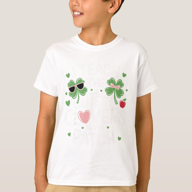 Jag Undervisar De Sötaste Klöver I Plåster St Patr T Shirt (Framsida)