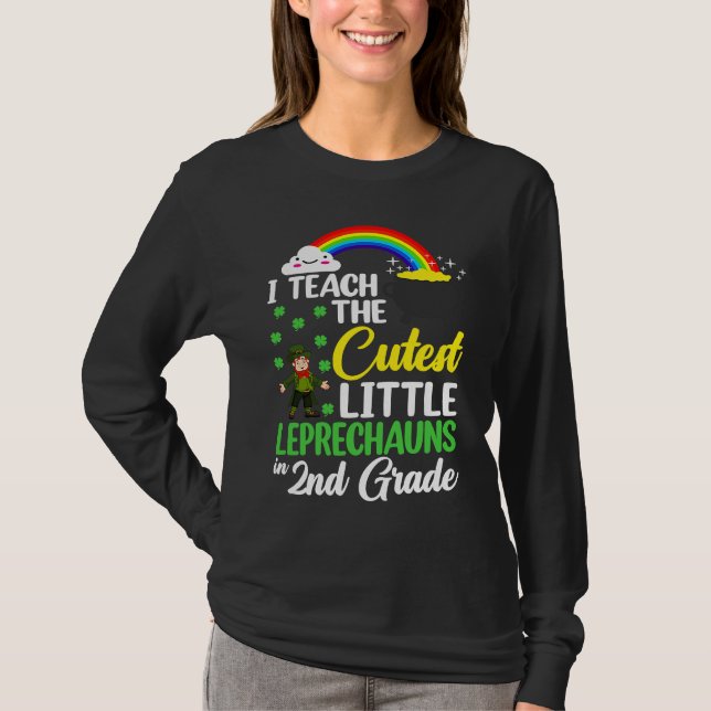 Jag Undervisar De Sötaste Små Leprechauns 2:a Klas T Shirt (Framsida)