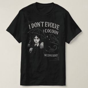 Jag utvecklas inte, jag förpuppas gotisk grafisk t shirt