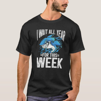 Jag väntar hela året på den här veckans fiskhaj t shirt