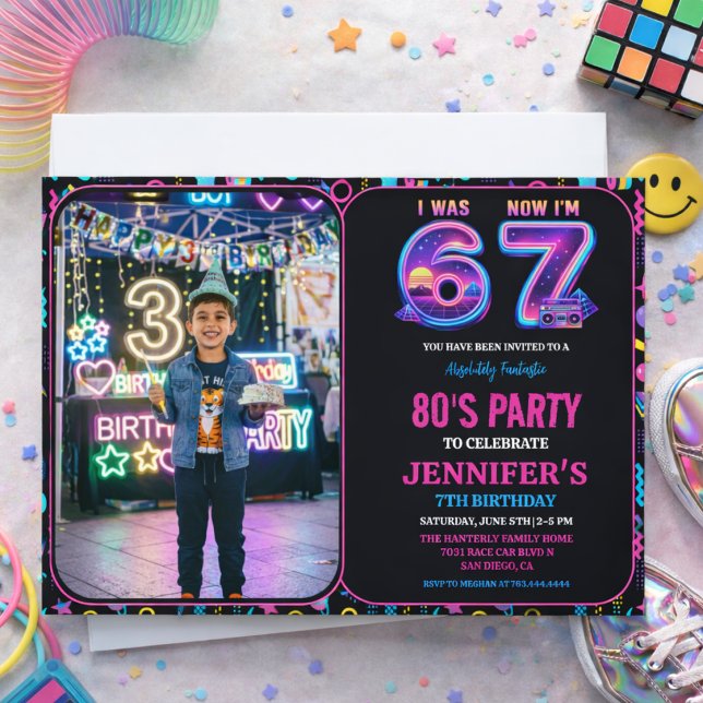 Jag var 6 nu är jag 7 Retro Neon 7-års födelsedag Inbjudningar (I Was 6 Now I’m 7 Retro Neon 7th Birthday photo Invitation
)
