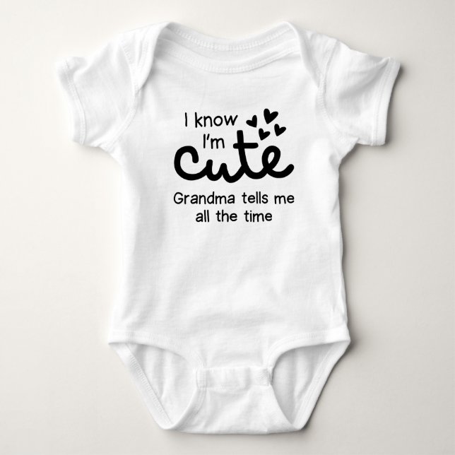 Jag vet att jag är ute efter mormor. t shirt (Framsida)