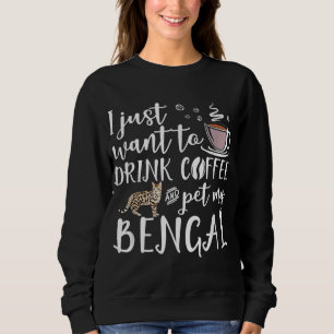 Jag vill bara dricka kaffe och äta mitt köttkatt t shirt