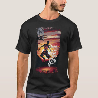 Jagar Solnedgångar & Hopp Skott Livet Är Bra Baske T Shirt