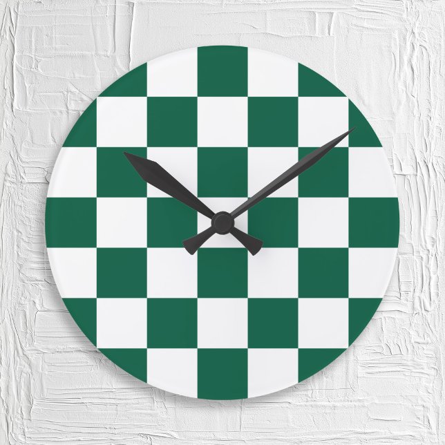 Jägare Grön och Vit Rutig Rund Klocka (Hunter Green and White Checkered Round Clock)