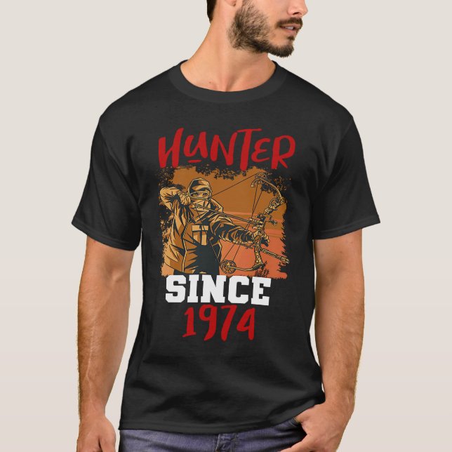 Jägare sedan 1974 t shirt (Framsida)