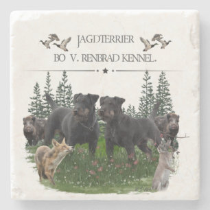 Jagdskräcker Bo mot Renbrad Kennel. HP Bärbar dato Stenunderlägg